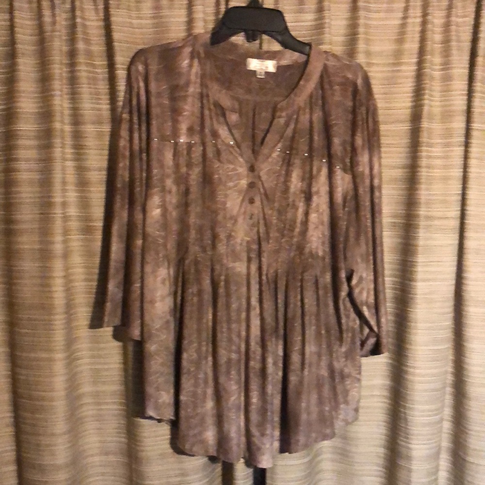 Women’s blouse